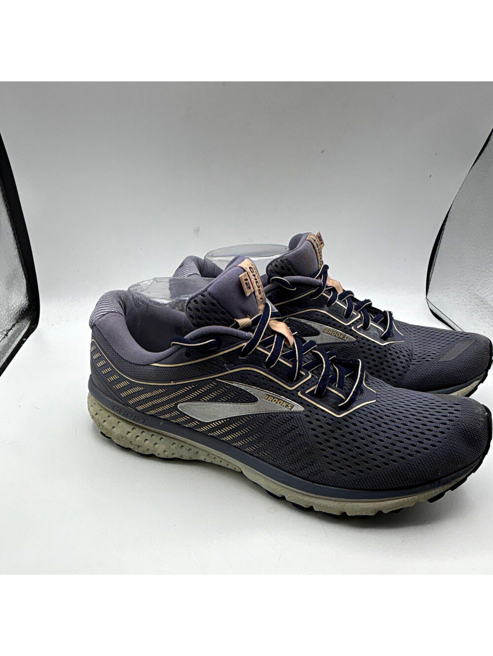 Brooks Ghost 12 women 11 Running Shoes Gray Lace Up Low Top Sneaker Width B